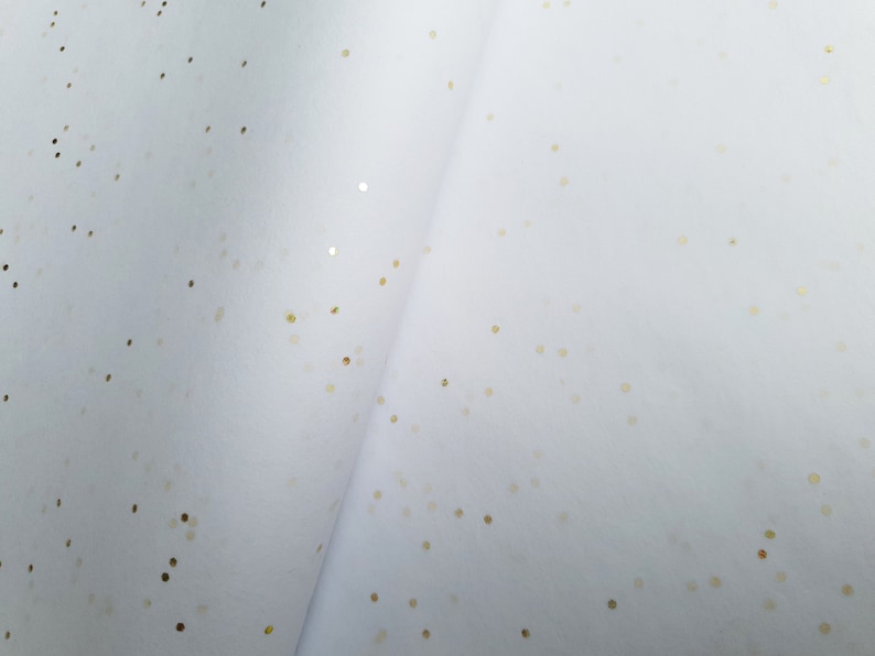 Luxury Gemstone White Gold Sequinned Tissue Paper Sheets x5 Luxury Gemstone White Gold Sequinned Tissue Paper Sheets x5