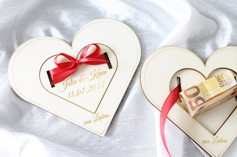 Money gift wedding personalized heart shape made of wood with ribbon personalizable wedding gift for bride and groom wedding gift Holz