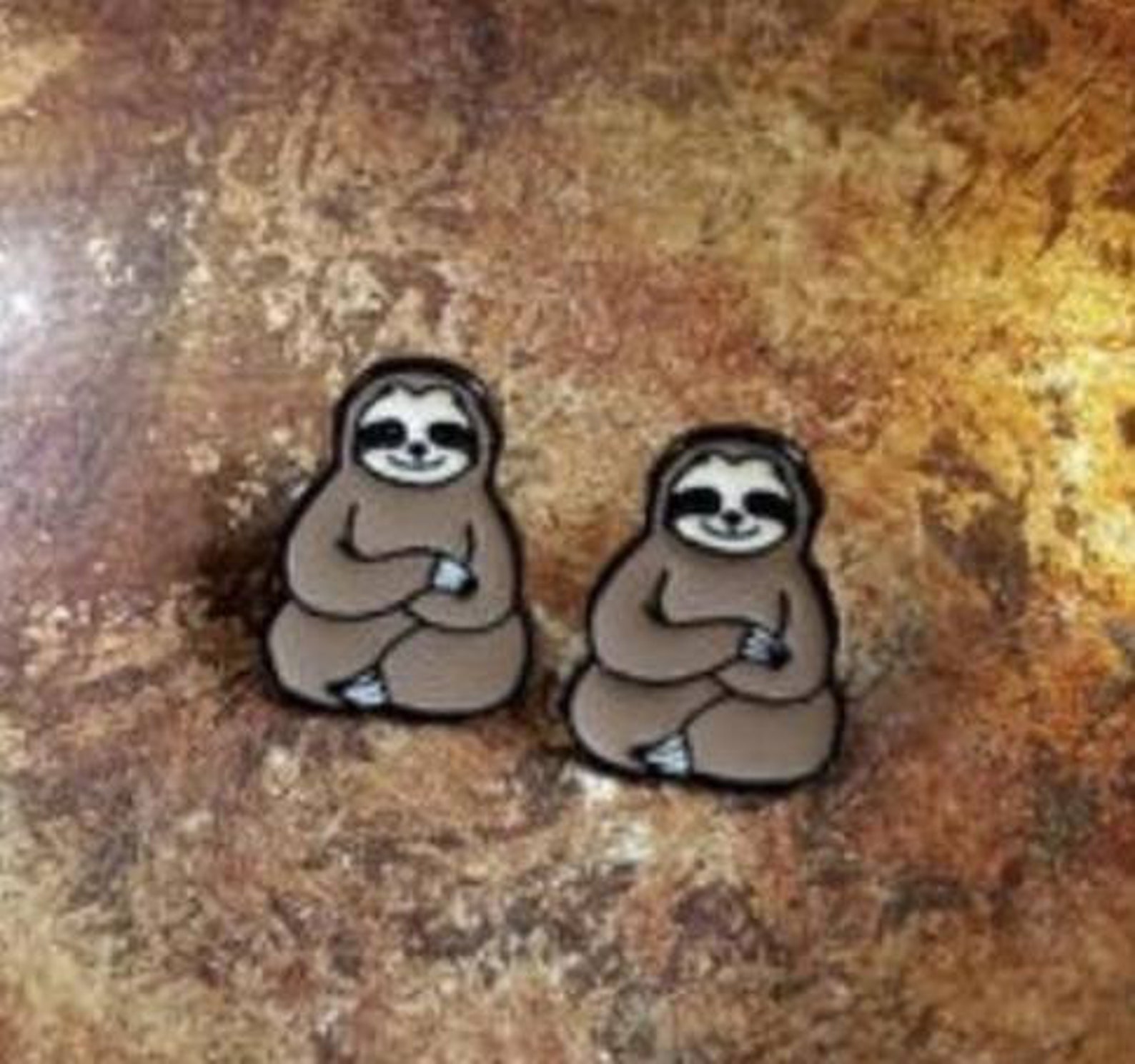 Sloth stud earrings Clearance