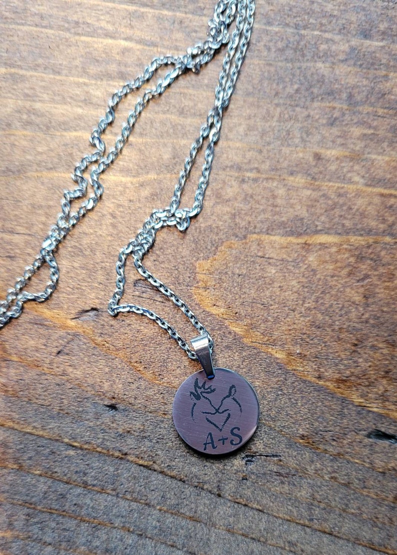 Mother/'s Day gifts for her birthday Easter graduation personalized gift Round pendant necklace stainless steel custom gift