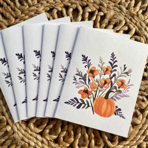 Juego de 6 tarjetas con diseño de calabaza y flores de otoño (interior en blanco), tarjetas de notas de otoño, tarjetas de notas de Acción de Gracias, juego de tarjetas de otoño, tarjetas con diseño de calabaza y flores de otoño para cualquier ocasión
