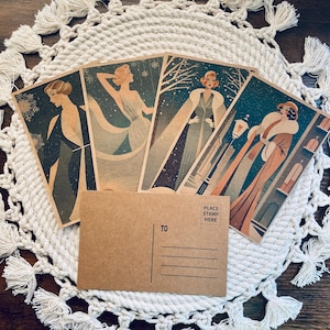 Juego de 4 postales de papel kraft marrón de estilo art déco de 4 x 6 pulgadas - Postales navideñas - Escenas de mujeres en la nieve de los años 40 - Navidad art déco