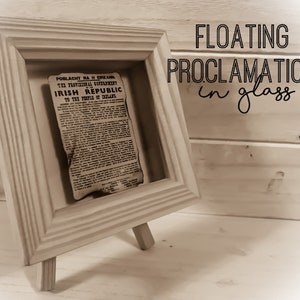 Proclamación flotante en cristal