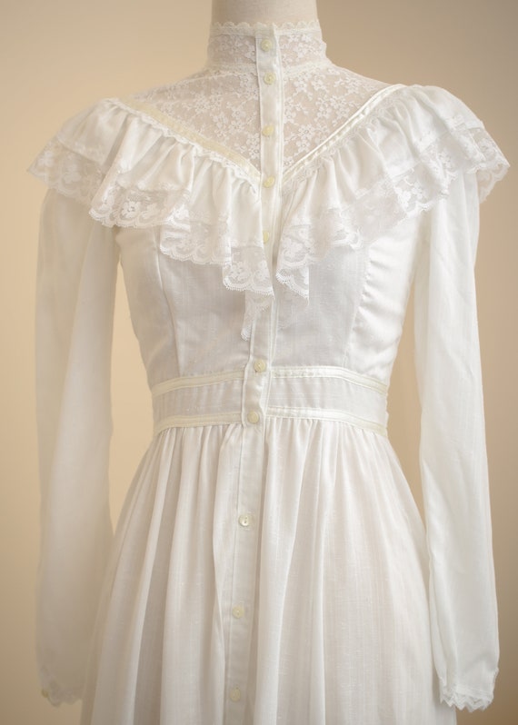 White Victorian Gunne Sax Dress | Vintage 1970s C… - image 3