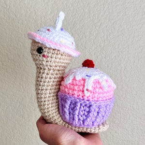 Cupcake Snail Crochet Pattern PDF, Amigurumi Snail, Crochet Cake Food Animal Plush