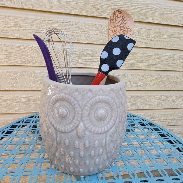 Ceramic Owl Planter or Kitchen Utensil Holder, Owl Plant Pot, Owl Kitchen Home Decor, Drainage hole and stopper, Boho Planter, Cottagecore