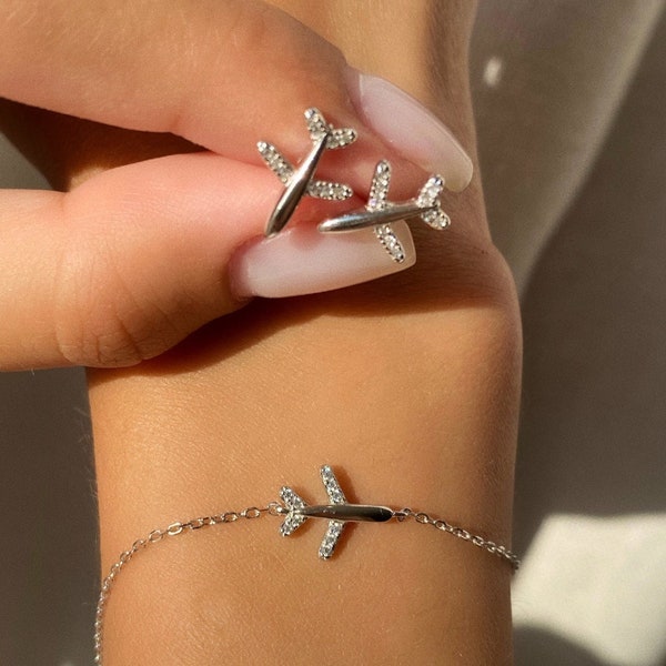 Flight attendant gifts, Airplane bracelet, Airplane necklace, Airplane Stud Earrings, Airplane ring, Traveler jewelry