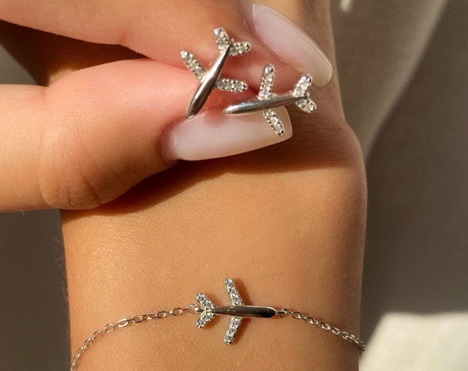 Flight attendant gifts, Airplane bracelet, Airplane necklace, Airplane Stud Earrings, Airplane ring, Traveler jewelry