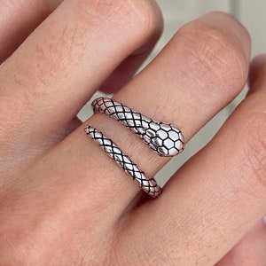 Snake Ring, Silver Snake Ring, Boho Ring, Hippie Ring, Streetwear Ring, Cool Ring, Punk Ring, Gothic Ring