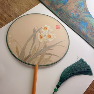 Original Handpainted Silk Fan, Daffodil blossom, Wedding Fan, wall decor, Hanfu  Accessories, Oriental Artwork