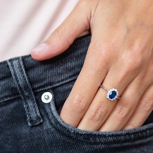 Anillo de zafiro real, inspirado porPrincesa Diana, Anillos elegantes, Anillo de compromiso Regalo de promesa de boda, Joyería nupcial, Anillo real de zafiro