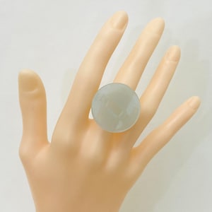 Harz / Acryl / Lucite / Acetat Münzen-Cocktailringe