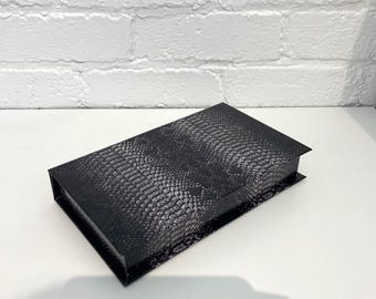 Decorative Crocodile Gift Box, Valentine gift