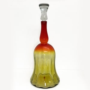Vintage Blenko Amberina Art Glass Bell Shaped Decanter with Stopper, Joel Philip Myers, is in a retro design. The pontil mark shows authenticity of the blown glass.