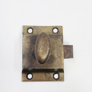 Vintage kastdeurvergrendeling – slot voor opbouwmontage – draaiknop met T-hendel – veerbelast – antieke hardware Oude meubelvanger rustiek