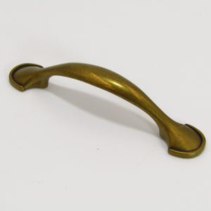 Drawer Pull - 3&quot; Centers - 5&quot; Long Aged Brass Gold Curved For Kitchen Cabinet Cupboard Door Dresser Handle Hardware Furniture
