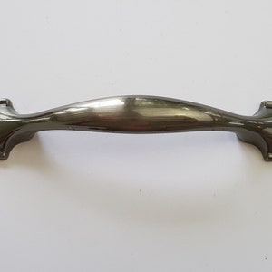 Drawer Pull - 3&quot; Centers - 4.75&quot; Long Gray Silver Bow Fan Spoon Shaped For Kitchen Cabinet Cupboard Door Dresser Drawer Handle Hardware