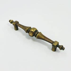 Vintage Drawer Pull - 4.25 Inch Center Antique Brass Ornate Spindle For Kitchen Bathroom Cabinet Cupboard Dresser Wardrobe Handles Hardware