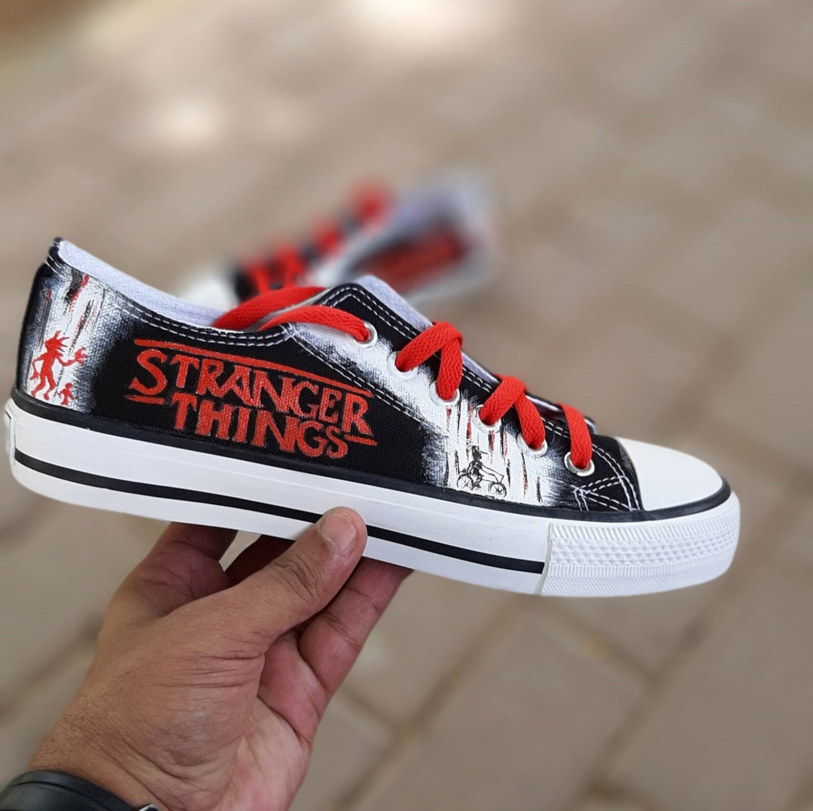 sneakers stranger things