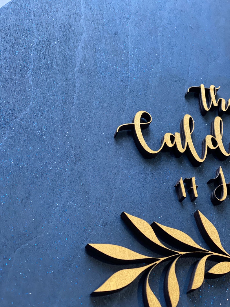 Last name Wedding guest book alrernative Wooden round wedding guest book sign Round guestbook alternative Round wedding wooden sign