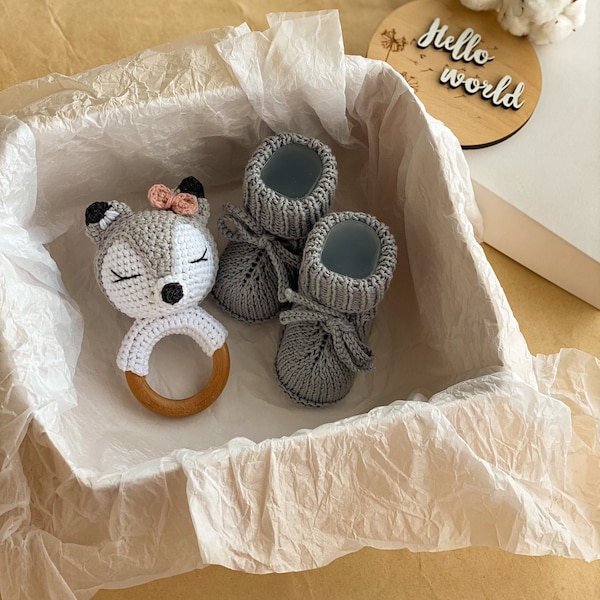 Wolf baby girl gift box for pregnant sister with gray bonnet, baby booties, Wolf rattle, Woodland baby shower gift