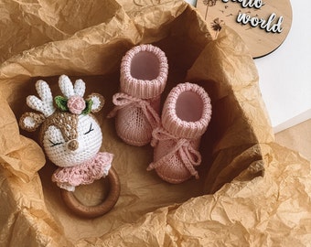 Expecting mom gift Deer baby girl gift box for pregnant sister, Deer rattle, Woodland baby shower gift