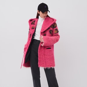 Winter wool coat, women's warm coat, Pink coat with leopard print and large hood. image 1