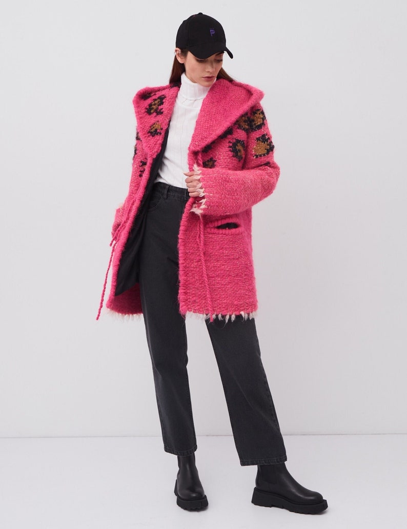 Winter wool coat, women's warm coat, Pink coat with leopard print and large hood. image 1