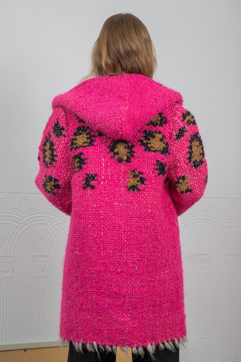 Winter wool coat, women's warm coat, Pink coat with leopard print and large hood. image 10