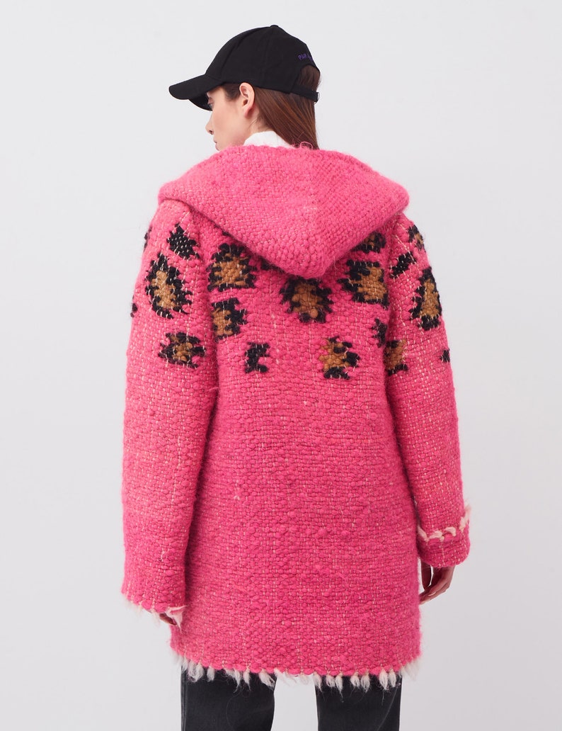 Winter wool coat, women's warm coat, Pink coat with leopard print and large hood. image 3