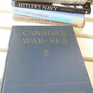 Canada&#39;s War at Sea, Leacock and Roberts, 1944. Hardback. Acceptable to Good Condition.