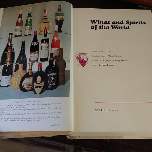 Wines and Spirits of the World - Alec Gold - 1968 edition - Good Condition