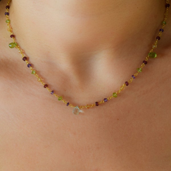 Topaz Multistone Collier, Choker d’or avec pierres, Choker Stones Couleurs, Choker d’or, Collier délicat, Boho Girl Cadeau