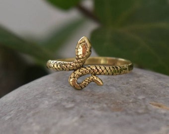 Snake Ring, Golden Snake Ring, Fine Ring, Delicate Ring, Brass Snake Ring, Vintage Ring, Golden Ring, Snake Jewelry