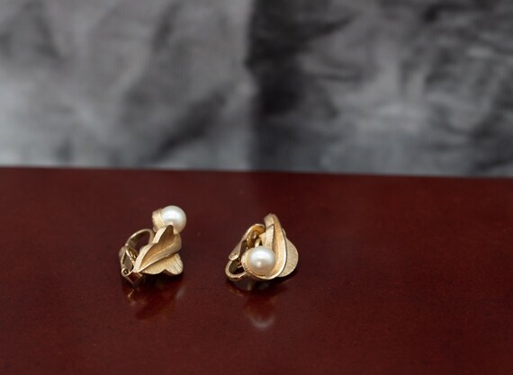 2 Pair Vintage CORO and TRIFARI  Earrings, Clip o… - image 7