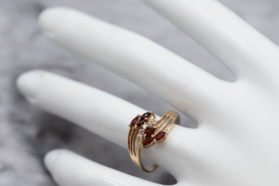14K Gold & Garnet plus Diamonds Ring Size 7.75 - image 4