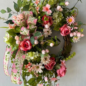 Rose Grapevine Wreath, Summer Wreath, Spring Wreath, Grapevine Wreath, Front Door Wreath, Floral Wall Decor, Peach and Cream Design