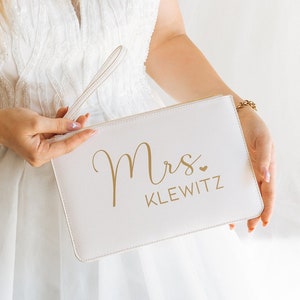 Personalisierte Clutch Geschenk Braut MRS mit Name Brauttasche Hochzeit Accessoires Abendtasche JGA Verlobung Trauzeugin Bild 1