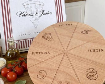Personalisiertes Pizzabrett + Karton Hochzeit Geschenkset | Brautpaar Valentinstags Jahrestag Standesamt Holz Pizza | Paar Name Gravur Amore
