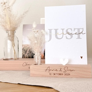 Gepersonaliseerde kaartstandaard cadeau bruiloft | Individueel met gravure | Fotostandaard | Geldcadeau voor pasgetrouwden liefde | Paar bloemkaarsen