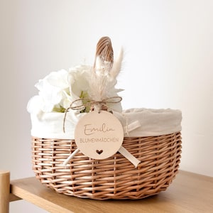 Cesto di fiori personalizzato per damigelle | Regalo di nozze per figlia dei fiori | Cestino di fiori inciso | Ciondolo in legno con nome | Cesto di fiori per matrimonio