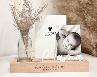 Grote gepersonaliseerde fotostandaard met 3D-lettertype Mama | Cadeau-idee Moederdag Verjaardag | met gravure | Geld cadeau | Familie houten bar