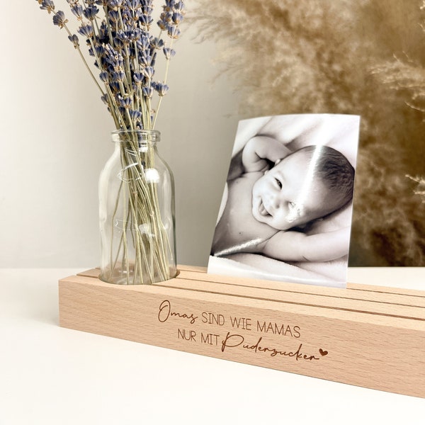 Großer Kartenständer Oma Puderzucker | Individuelles Geschenkidee Geburtstag mit Gravur | Geldgeschenk | Familie Fotos | Mama | Blumenvase