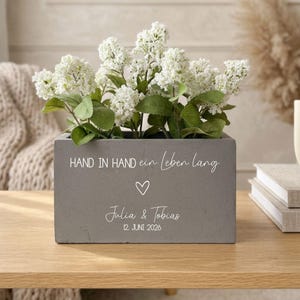 Regalo di nozze personalizzato per una coppia di sposi: vaso di fiori con nomi e data | Vaso per la sposa, idea regalo in denaro | Cerimonia civile | Mano nella mano