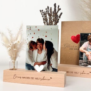 Kartenständer Omas machen die Welt schöner | Geburtstag Weihnachten für Fotos | Individuelles Geschenkidee mit Gravur | Blumen Kerze Fotos