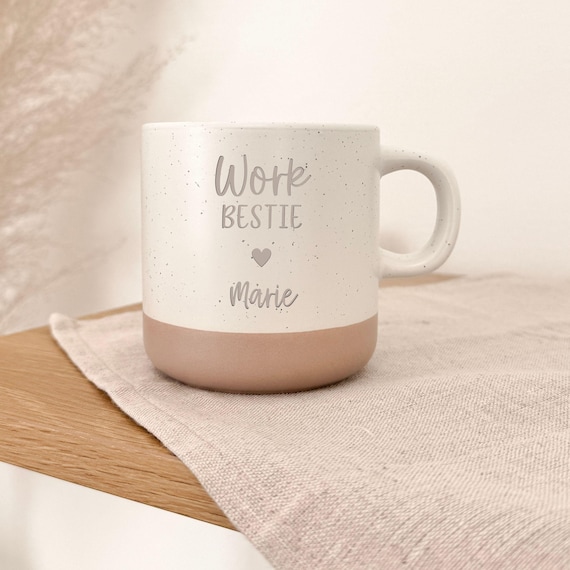 Personalisierte Tasse Work Bestie | Arbeitskollegin Weihnachtsgeschenk | Bürotasse Lieblingskollegin | Mitarbeitergeschenk | Kaffee Tee
