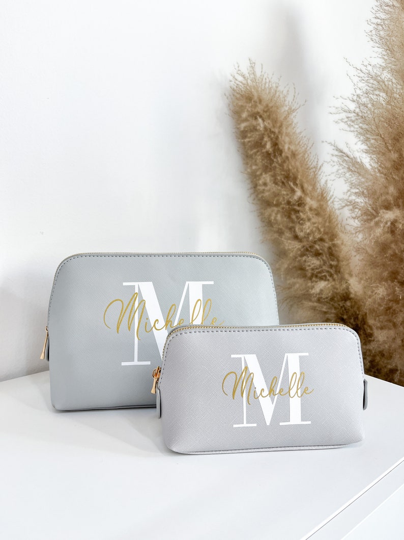 Personalized cosmetic bag with name Gift woman Mom Mother's Day Makeup bag birthday Best friend Toiletry bag image 2
