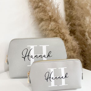 Personalized cosmetic bag with name Gift woman Mom Mother's Day Makeup bag birthday Best friend Toiletry bag image 5