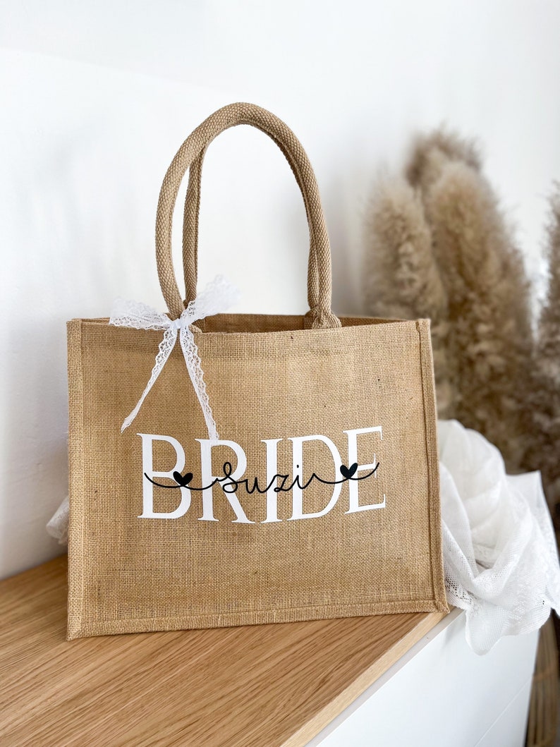 Personalisiertes Geschenk Braut Bride to be JGA Geschenk Hochzeit Junggesellenabschied Trauzeugin Kollegin Verlobung Geschenk Bild 1