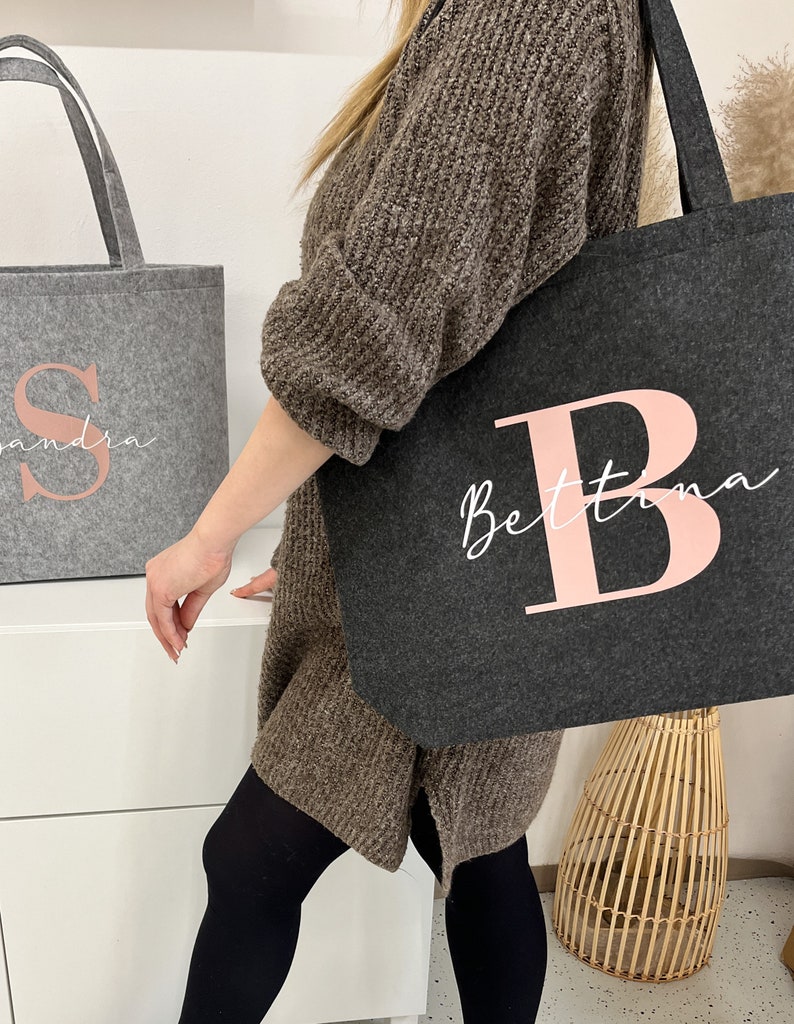 Personalisierte Filz Tasche mit Initial und Name Geschenk Frau Schwester Freundin Mama Oma Einkaufstasche Geburtstag Vilive Bild 2